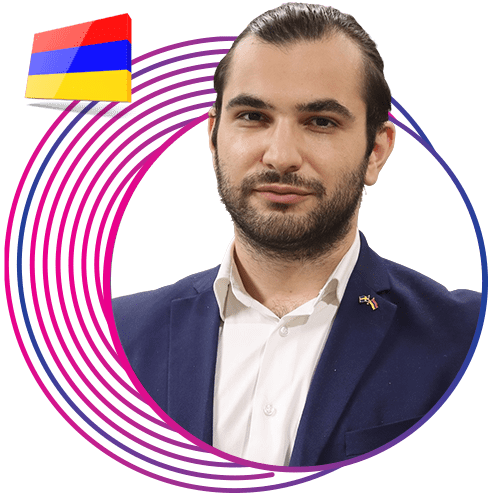 Razmik Sargsyan ā Marketing Manager & Host of the EdTech & Pancakes Podcast